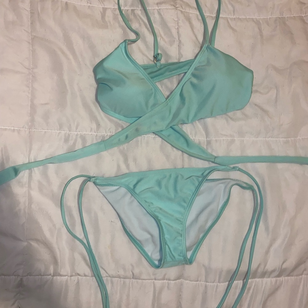 Criss cross Bikini set